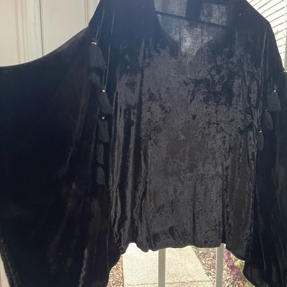 Ivy Jane Embroidered Top S/M - Picture 4 of 4